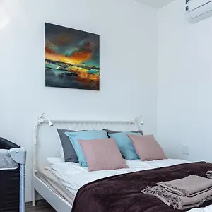 Amphora Luxury With Free Private Parking And Cozy Balcony Апартаменты
