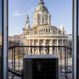 Apartment Luxury Basilika Breathless View-need Reservation For Free Parking, Budapest
